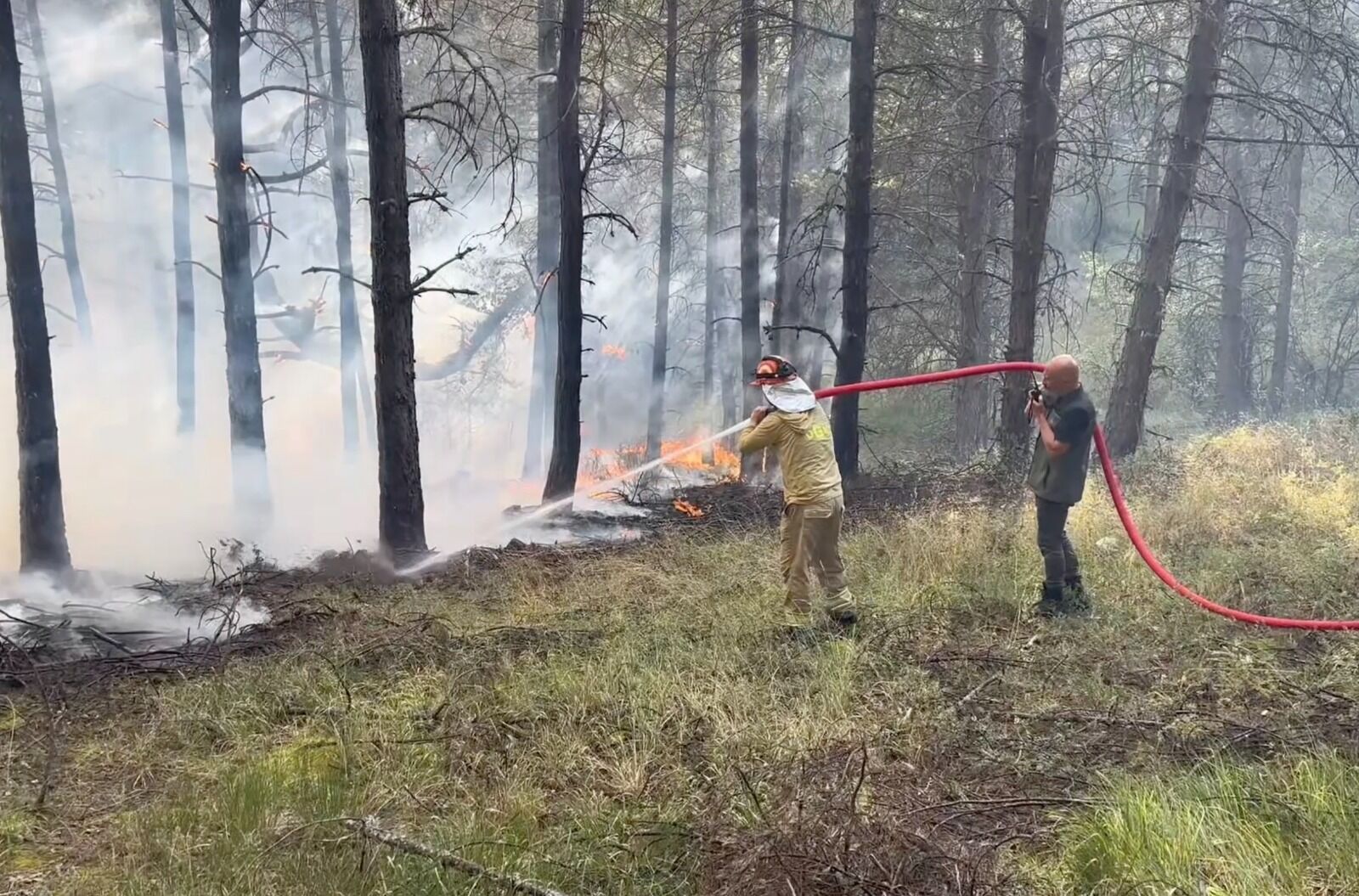Kastamonu'da Korkutan Yangın Söndürüldü (1)