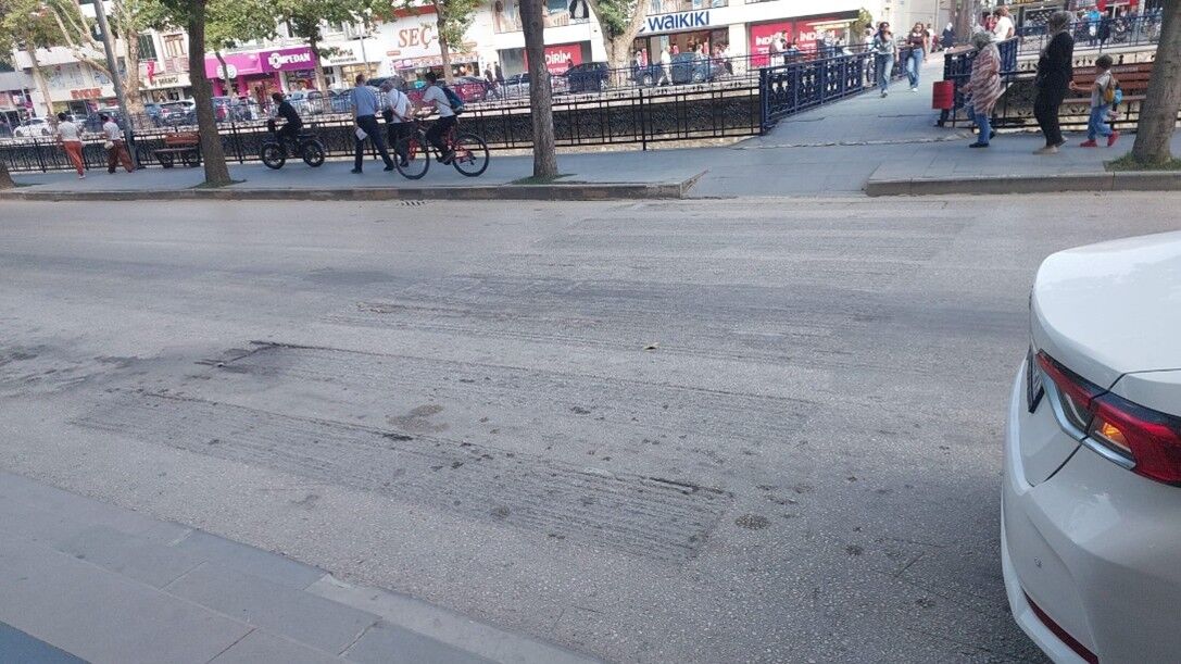 Kastamonu’nun “Hayalet” Yaya Geçitleri Tehlike Saçıyor (1)