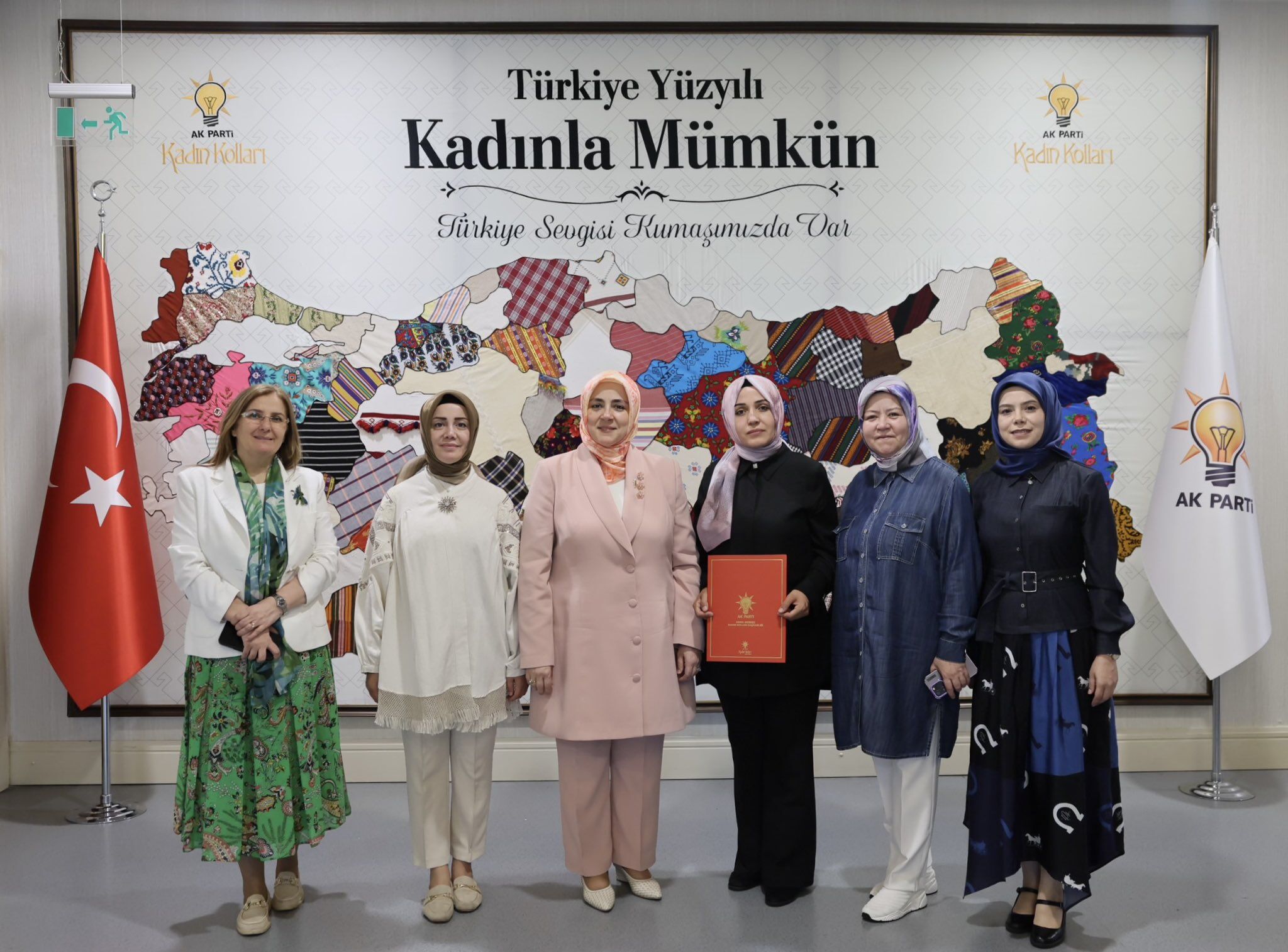 Küre Ak Parti Kadın Kolları’nda Görev Değişimi1