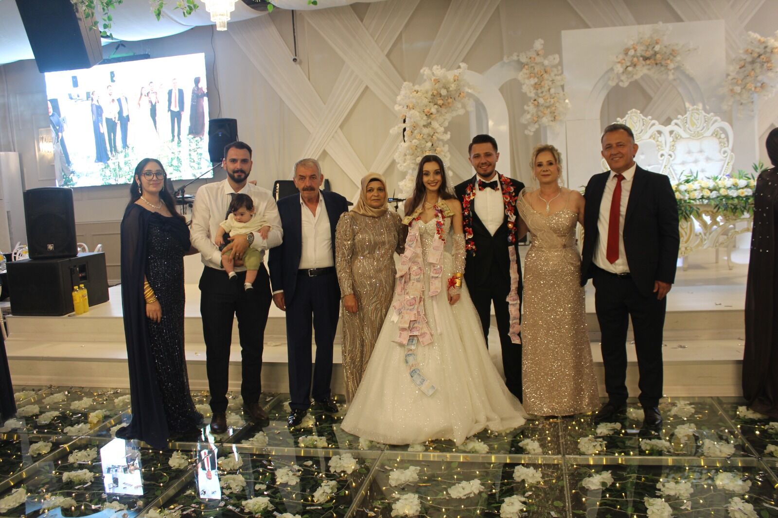 Melisa Ile Arda'nın Mutlu Günü (1)