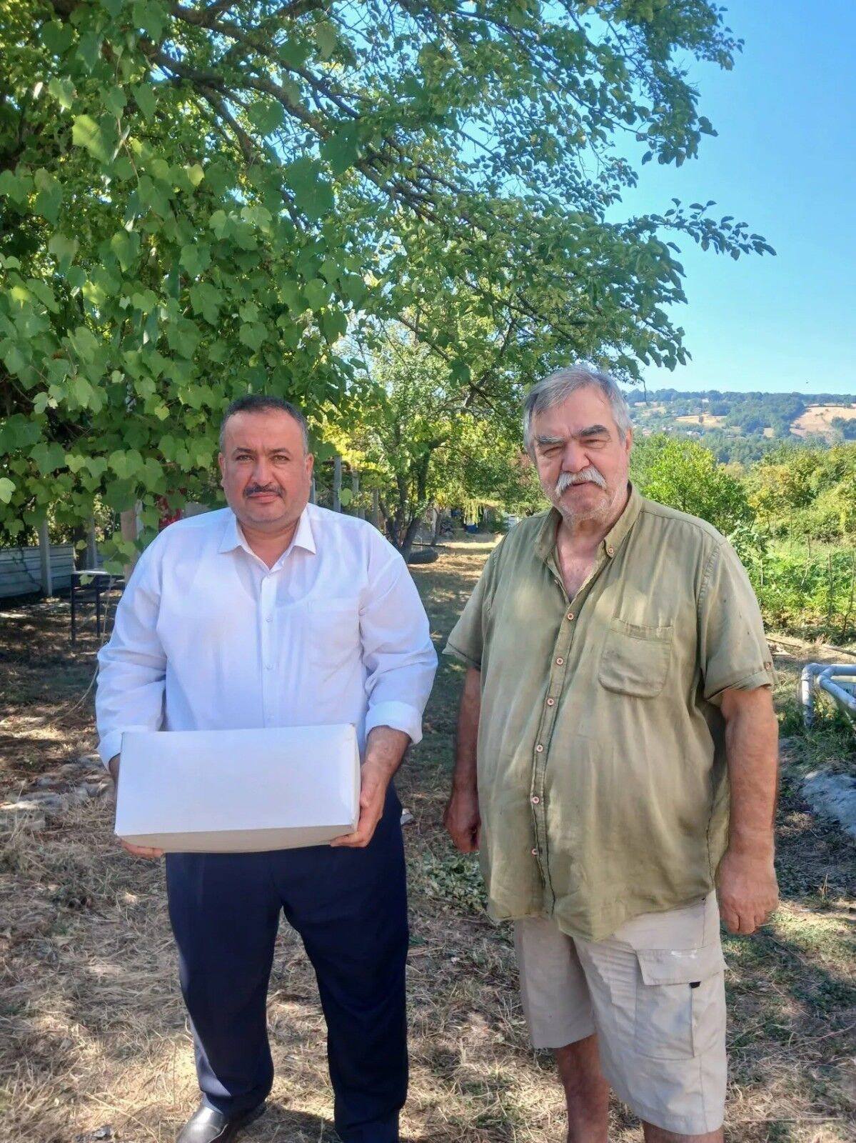 Sinoplu Akademisyenden Karabuğdaya Tohum Desteği (2)