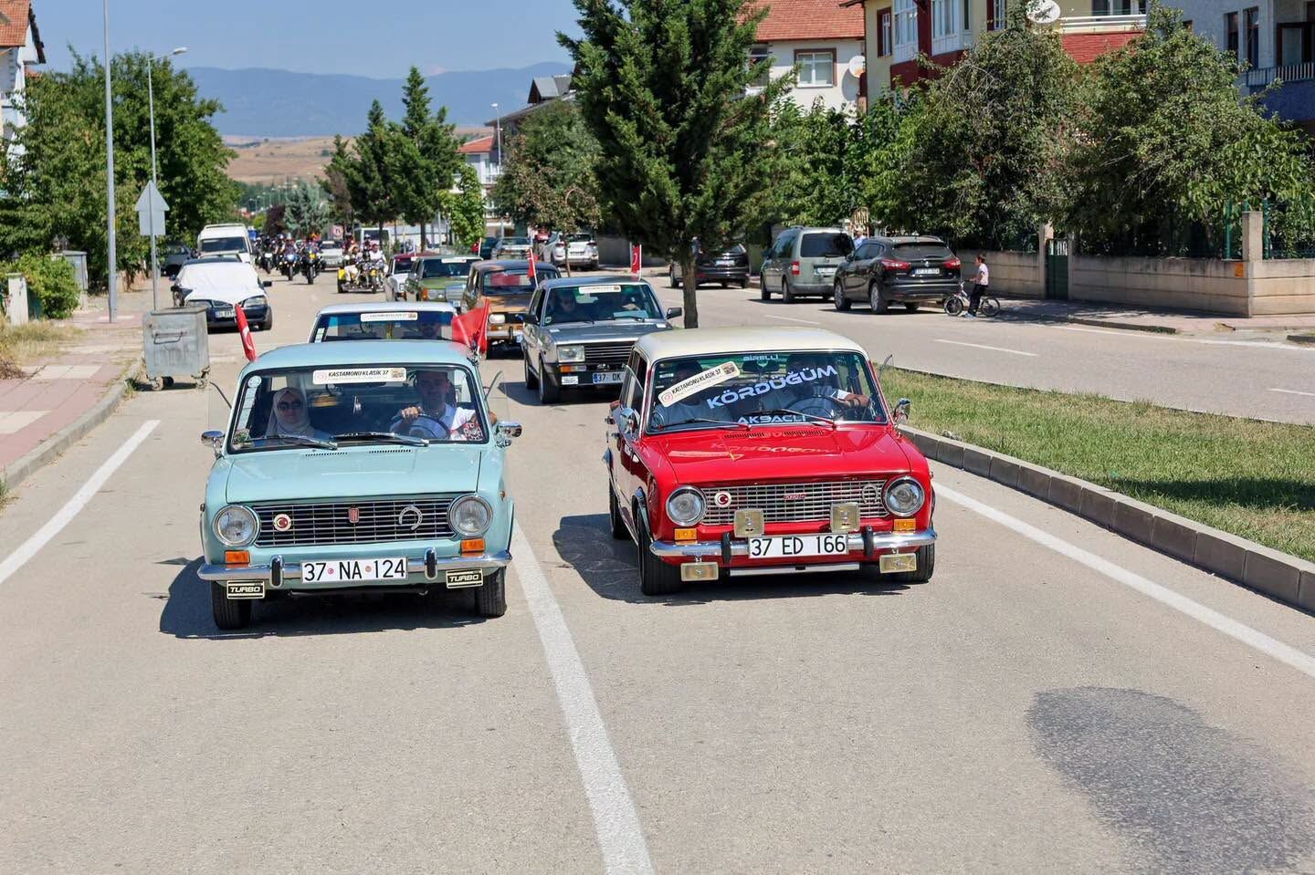 Taşköprü Sokaklarında Nostalji Rüzgârı Esti (1)