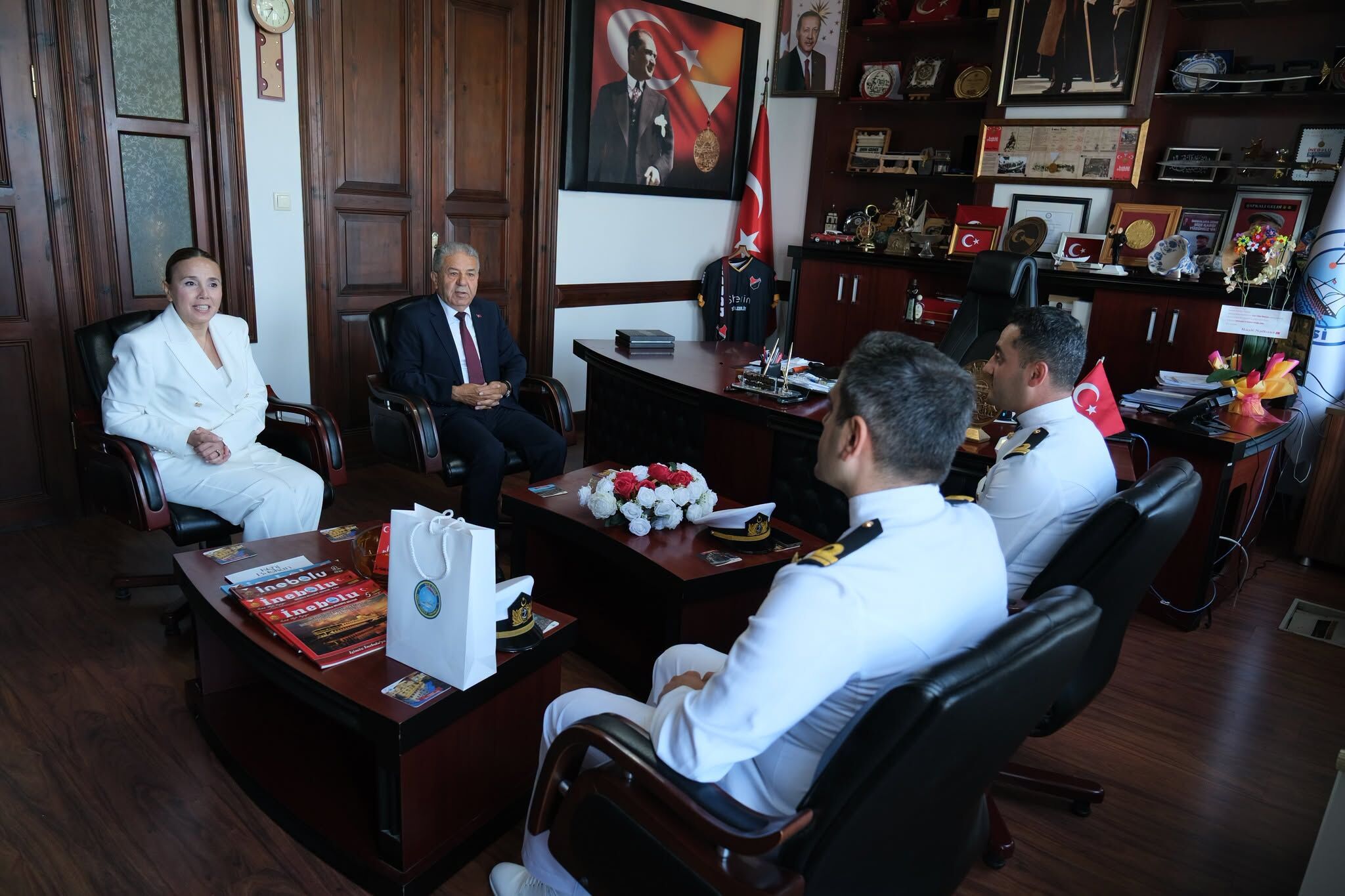 Tcg Tuzla Komutanı İnebolu Belediyesi’nde Ağırlandı2