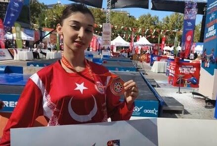 Spor