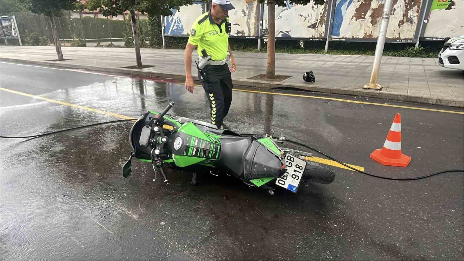 Komşu'da motosiklet kazası: 1 ölü