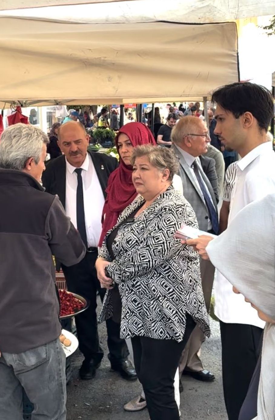 Büyükşen; “Esnaf Da Vatandaş Da Geçim Mücadelesi Veriyor” (3)