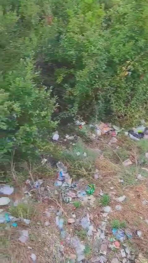 Cideli Vatandaştan Çöp Tepkisi “Bunu Yapan Insan Olamaz!” (2)