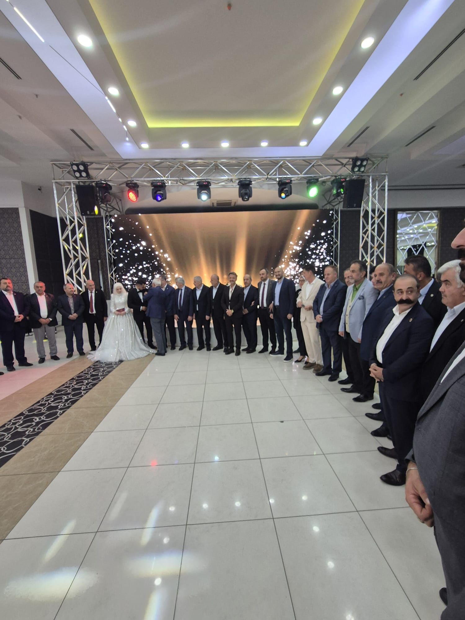 Çuhadaroğlu Ve Kendiroğlu Ailelerinin Mutlu Günü