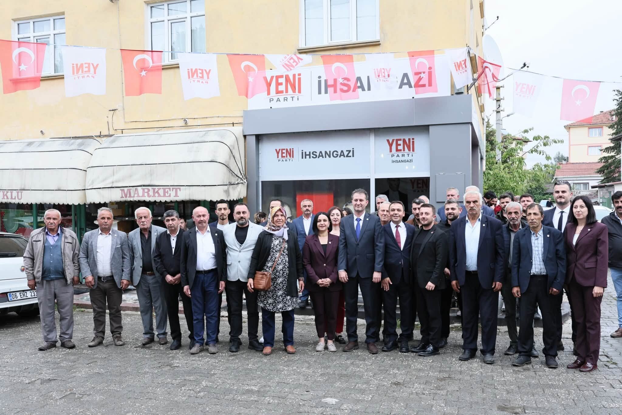 İhsangazi Yeni̇ Parti'de Başkan Tufan Omuzlu (1)