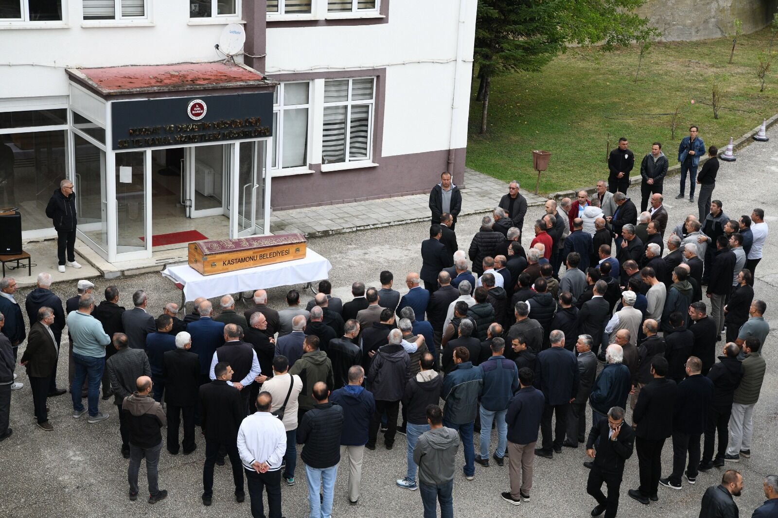 İl Özel İdaresi Çalışanı Nedim Kükrek Son Yolculuğuna Uğurlandı1