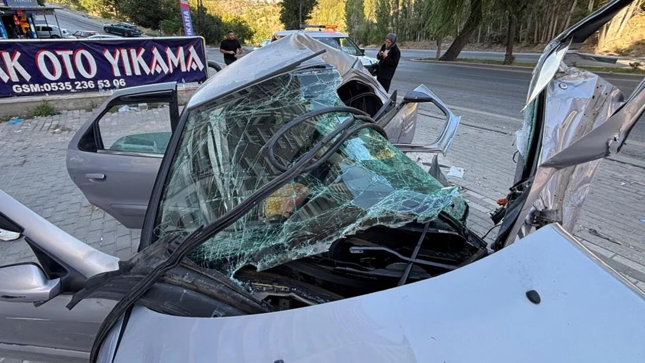 Kastamonu Plakalı Beton Mikseri Otomobili Sürükledi (1)-1