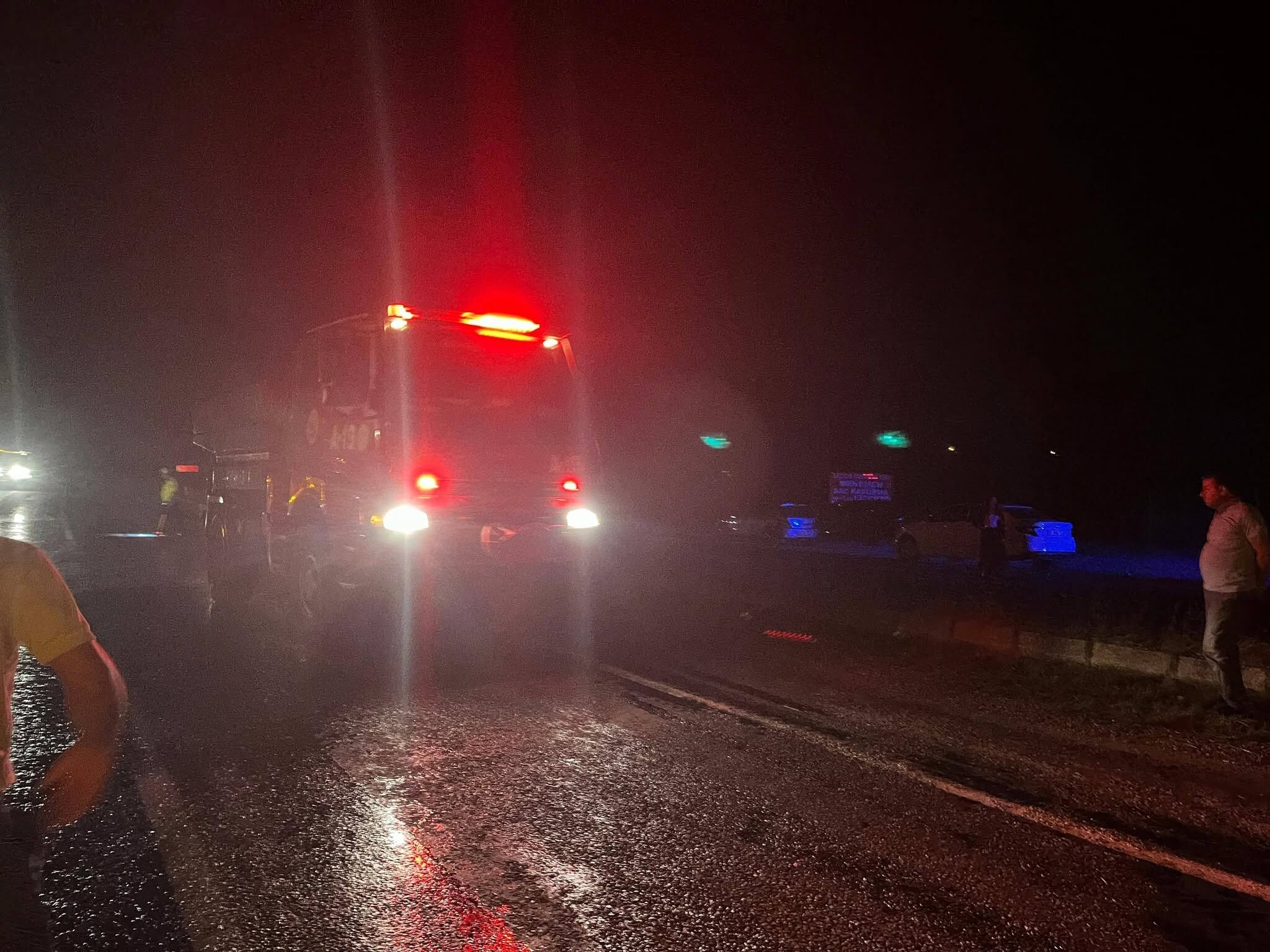 Kastamonu Sınırındaki Tır Alev Alev Yandı (3)