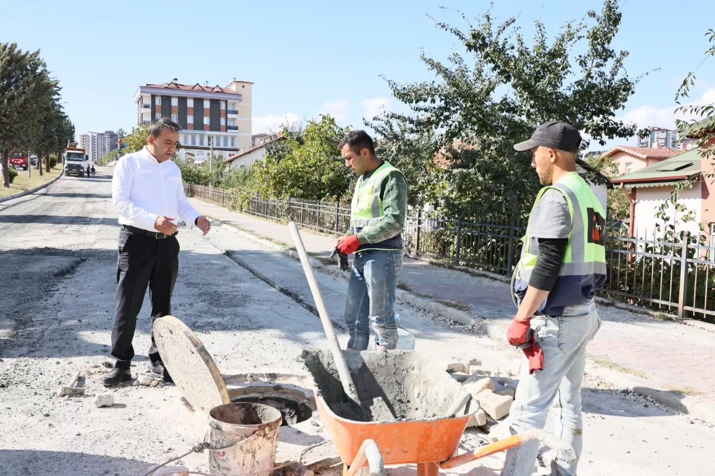 Kastamonu’da Belediye Ekipleri Dört Koldan Çalışıyor (1)