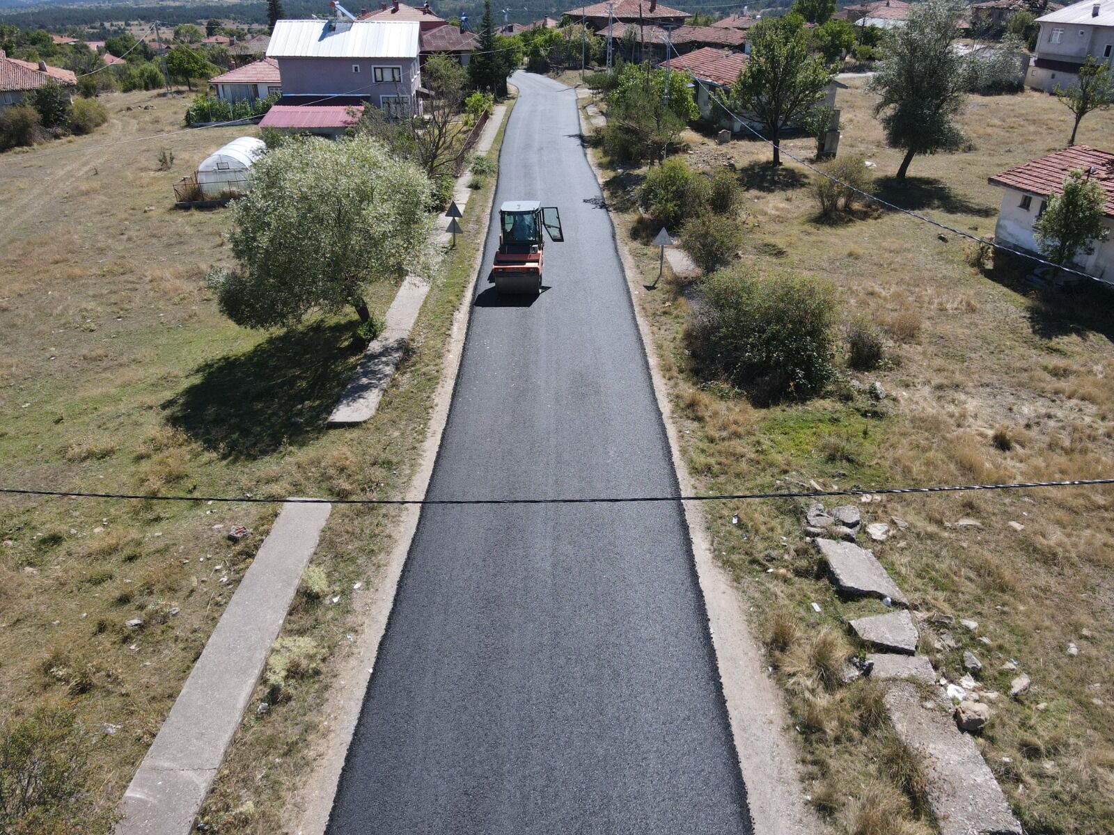 Kastamonu'da Engelli Vatandasin Yoluna Asfalt Dosendi (2)