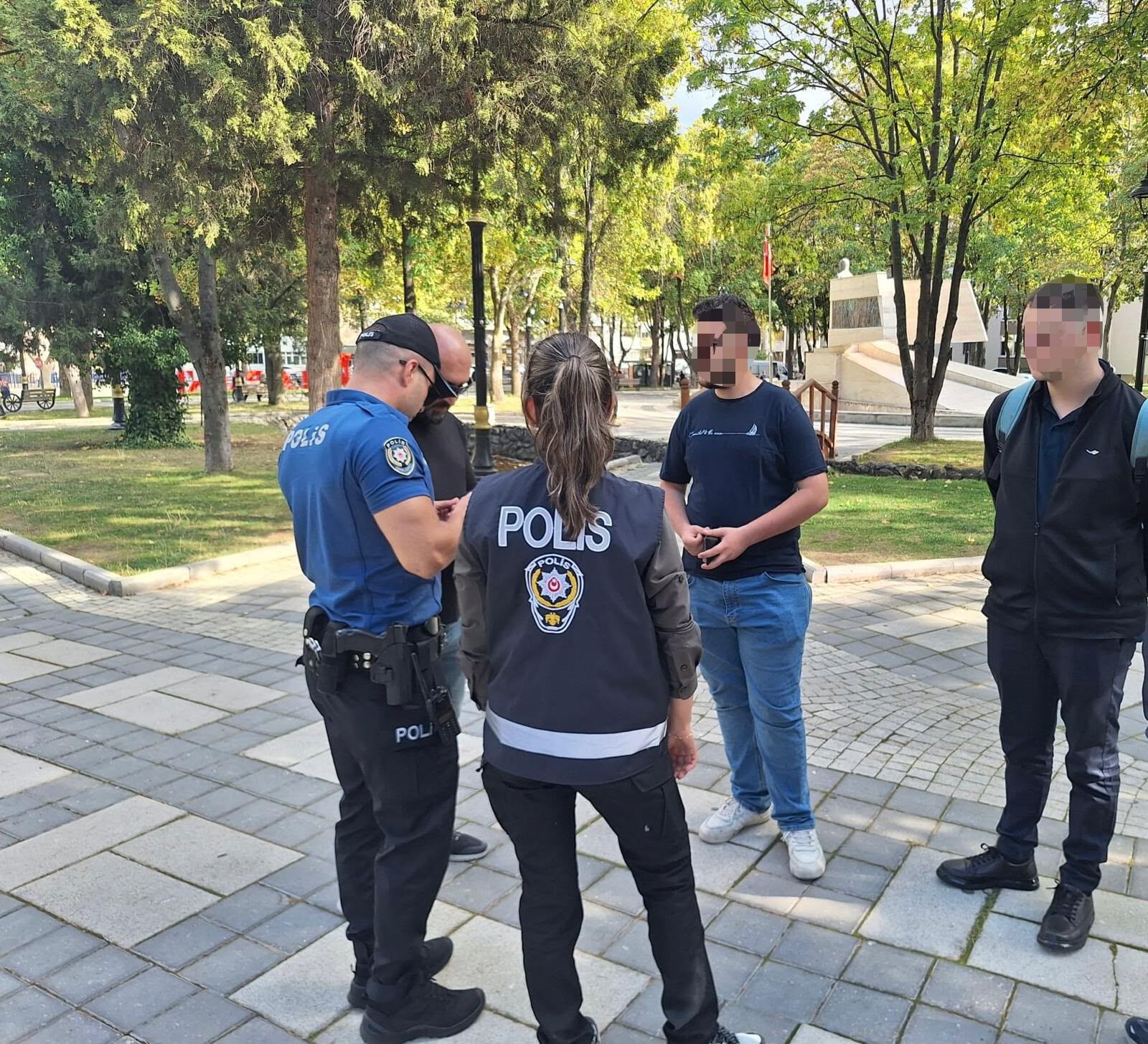 Kastamonu’da Okul Çevreleri Mercek Altında! 835 Kişi Denetlendi3