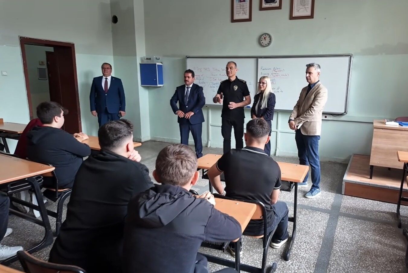 Kastamonu’da okullarda güvenlik mesaisi: Emniyet sahaya indi