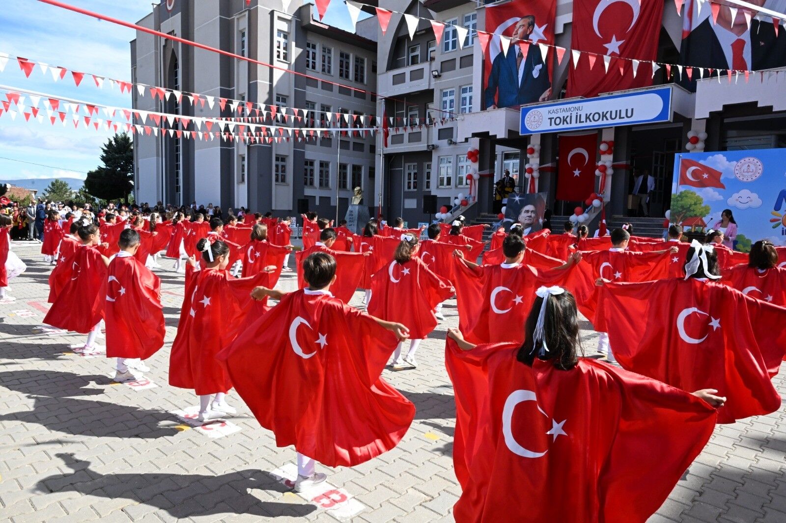 Kastamonu'da yeni eğitim öğretim yılı heyecanı