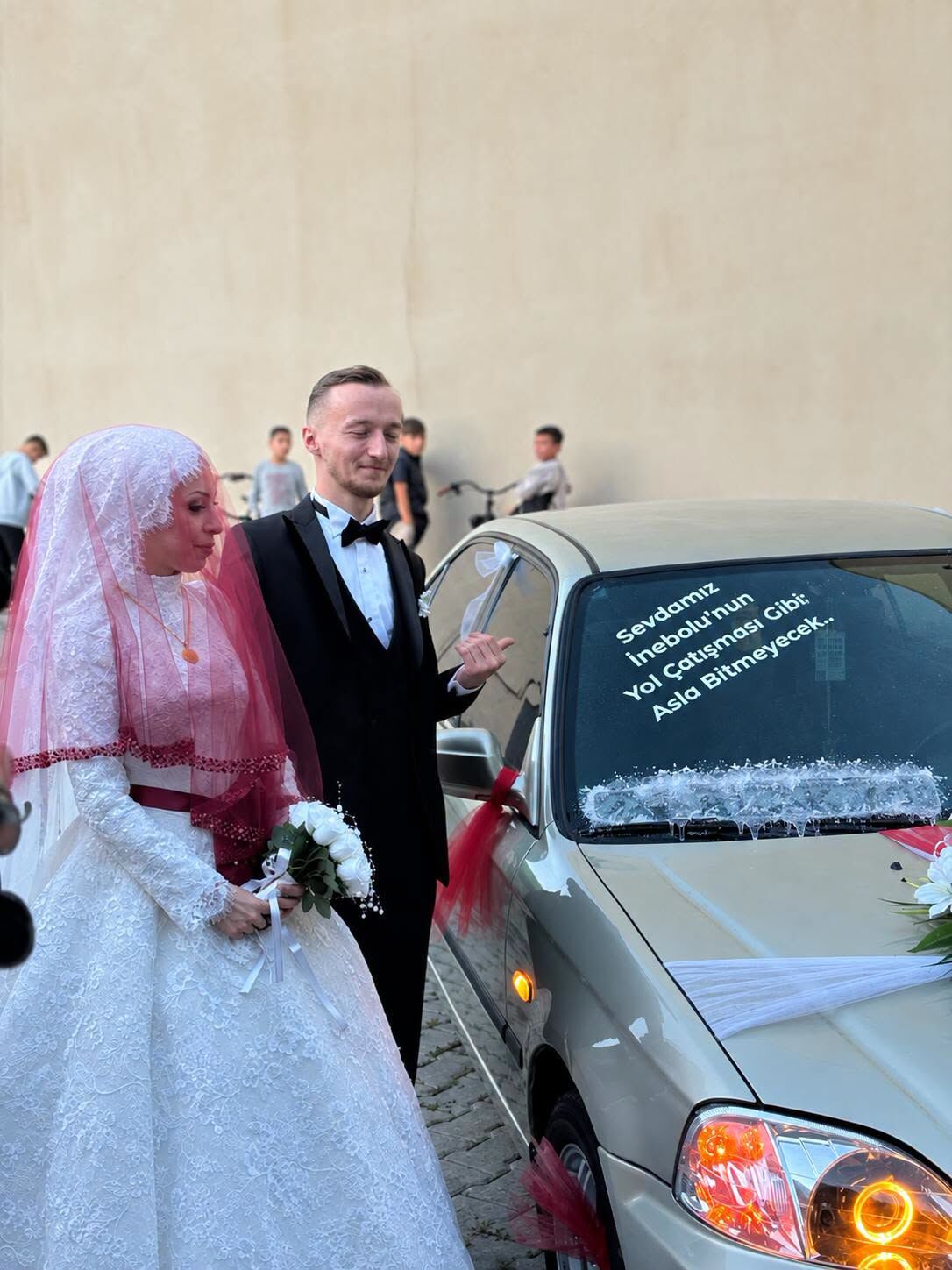 Kastamonu'da Yol Çalışması Düğün Arabasına Taşındı