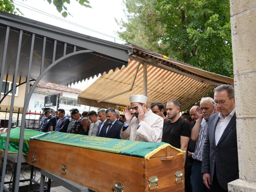 Kastamonulu Kuyumcu Gözyaşlarıyla Son Yolculuğuna Uğurlandı