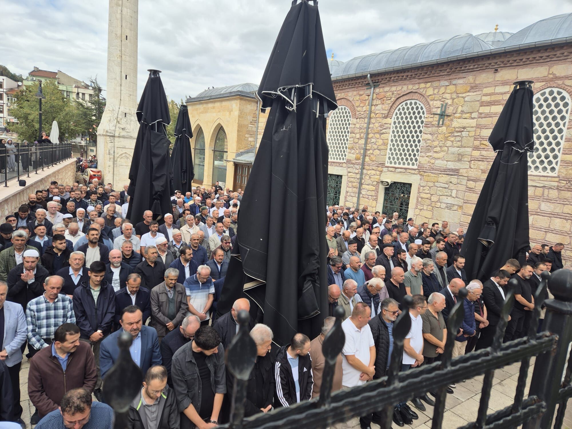 Kastamonu'nun Çınarlarından Hafız İzzet Köylü Son Yolculuğuna Uğurlandı (2)