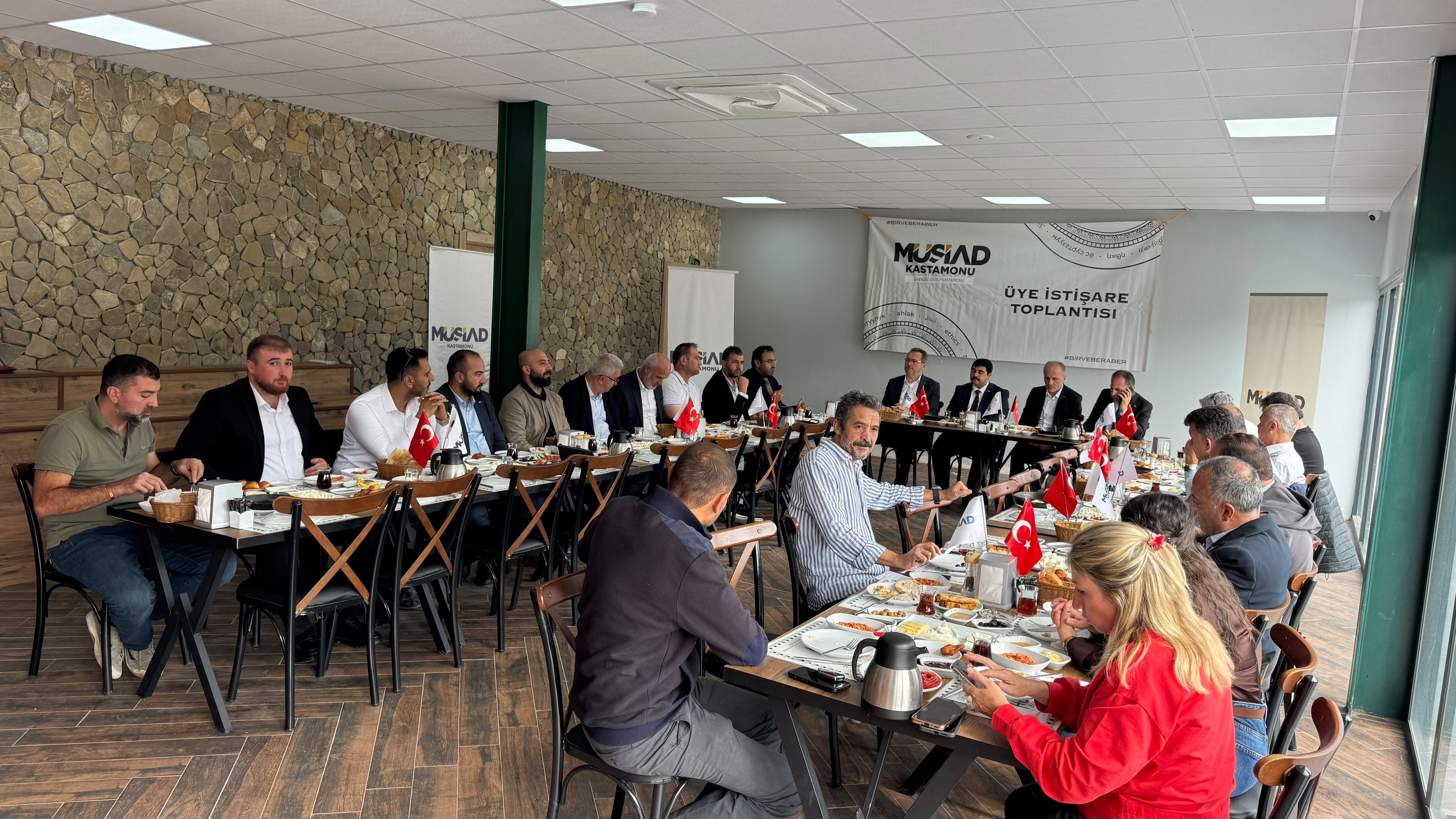Müsi̇ad Pınarbaşı’nda İş Dünyasıyla Buluştu (2)