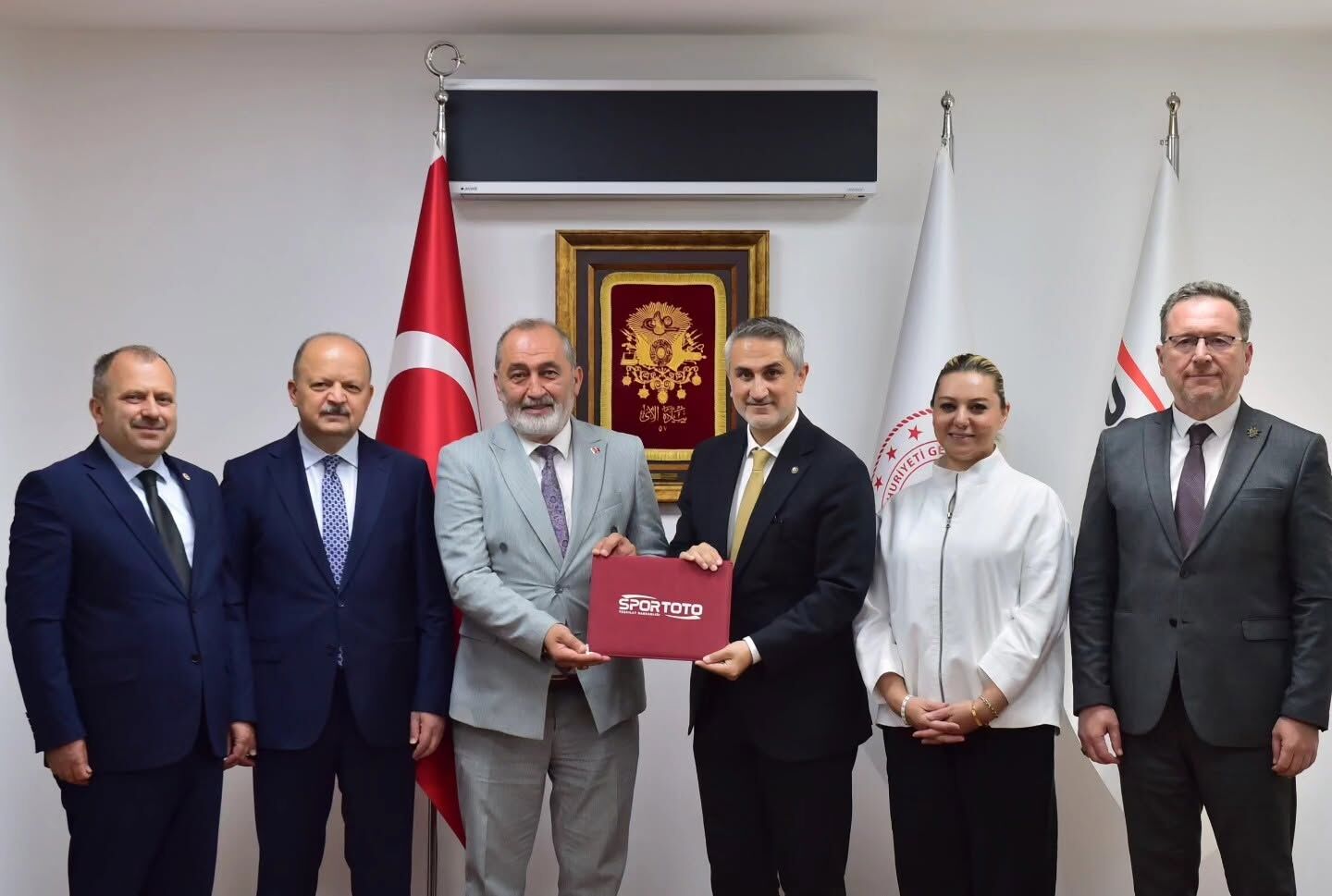 O Ilçeye Yüzme Havuzu Geliyor Yapım Sözleşmesi Imzalandı3