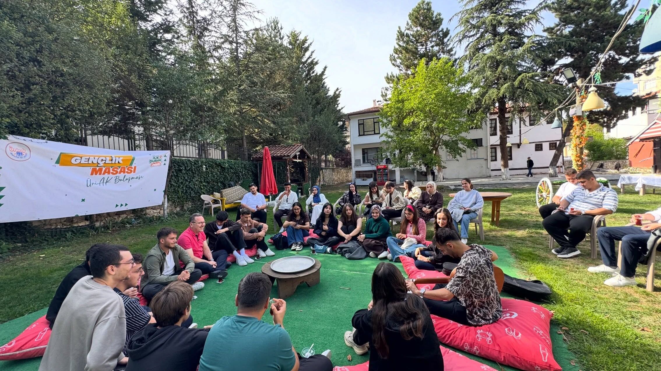 Sevgilioğlu, Kastamonu’da Üniversiteli Gençlerle Buluştu (1)