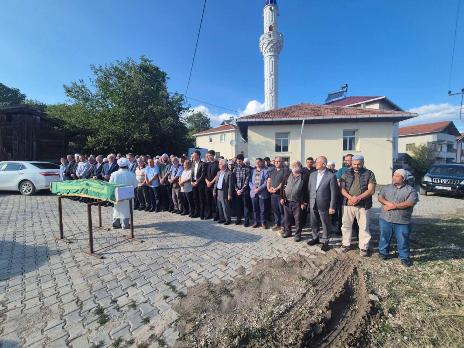 Siyaset ve bürokrasi dünyası bu cenazede buluştu