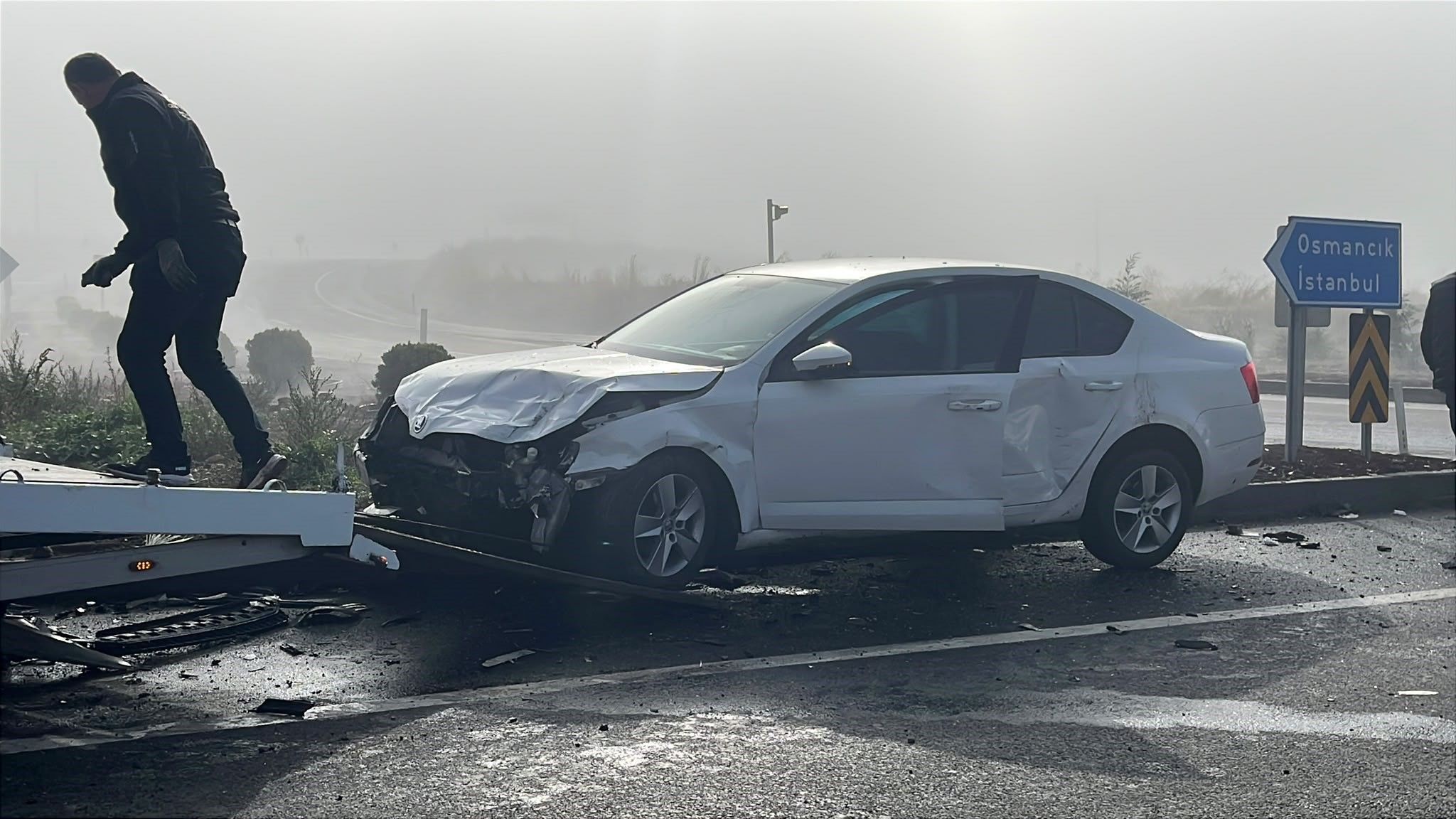 Kastamonu plakalı otomobil Çorum’da kazaya karıştı: 3 yaralı