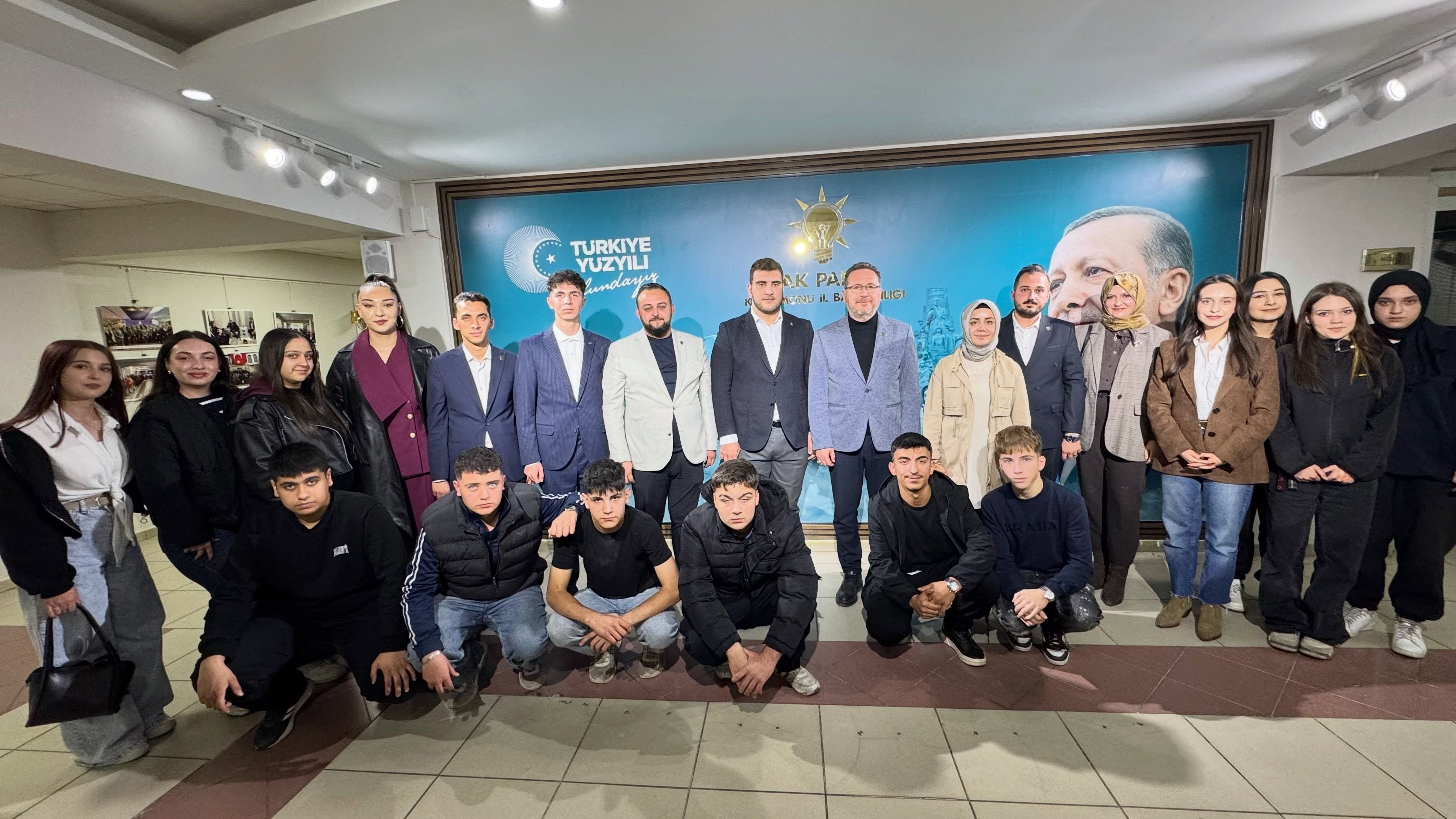 Ak Parti Kastamonu İl Başkanı Sevgilioğlu Gençlerle Buluştu (2)