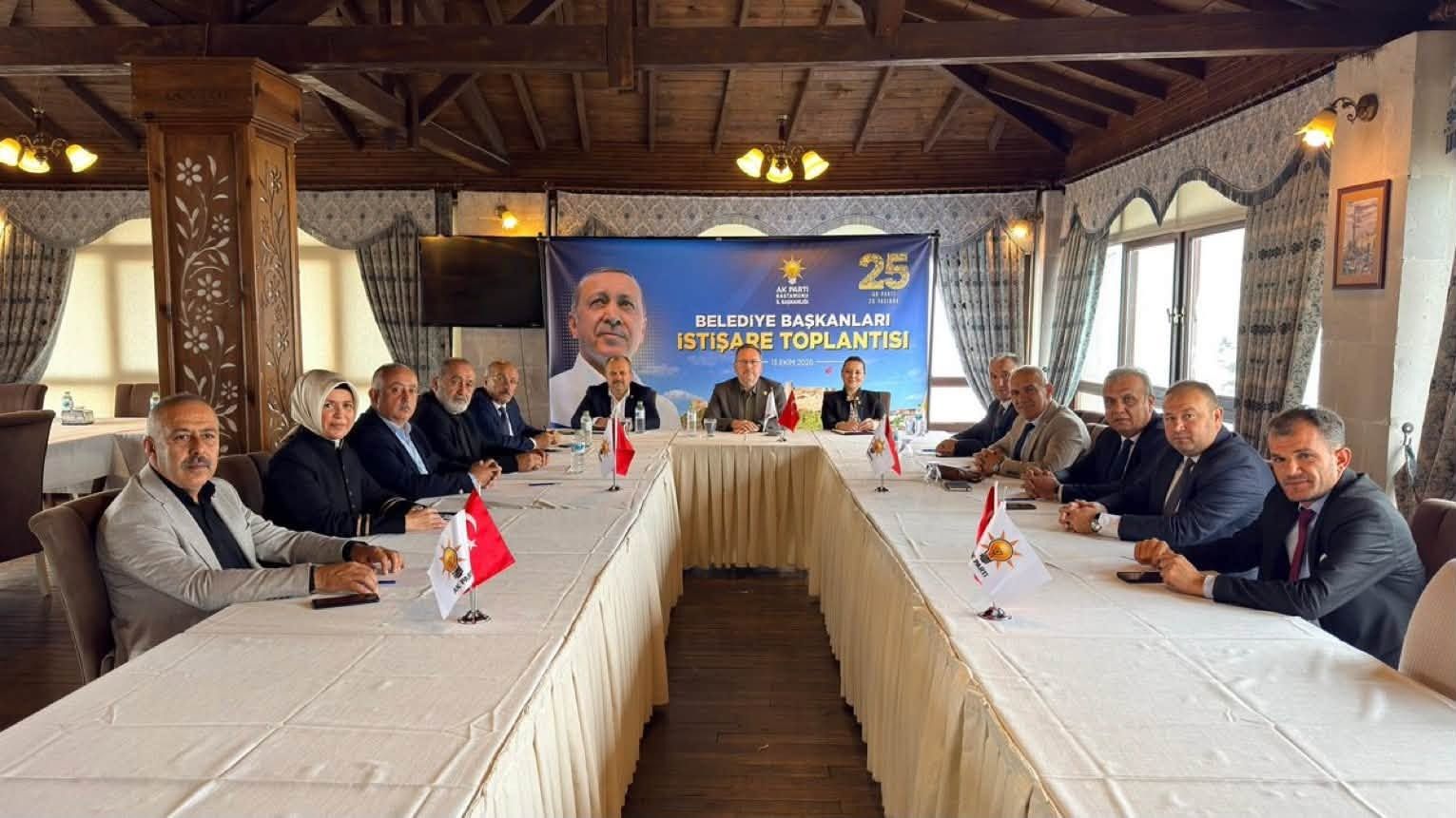 AK Parti Kastamonu’da belediye başkanları bir araya geldi