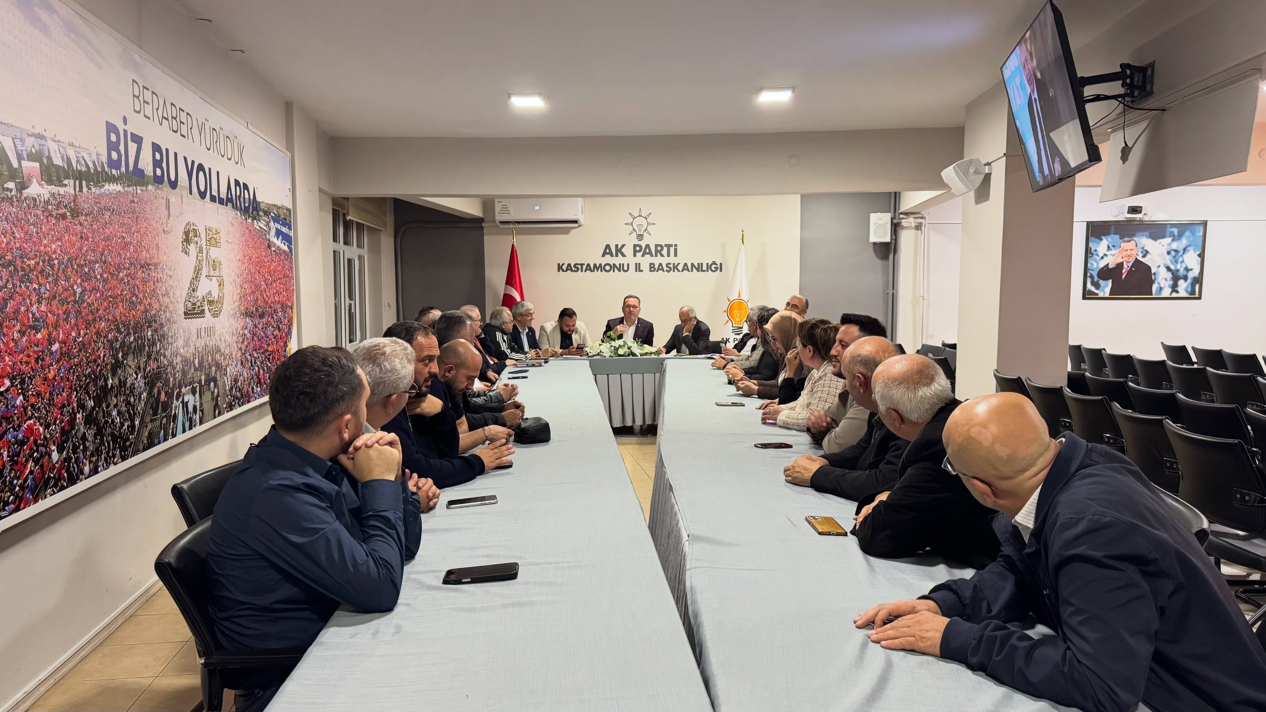 Ak Parti Kastamonu’da Ilçe Gündemleri Ele Alındı (2)