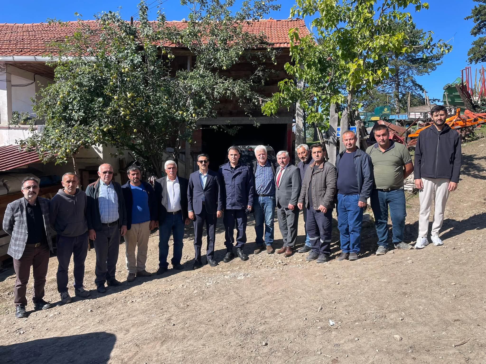 Arac Kaymakamligi 103 Yasindaki Teyze Ziyaret (3)