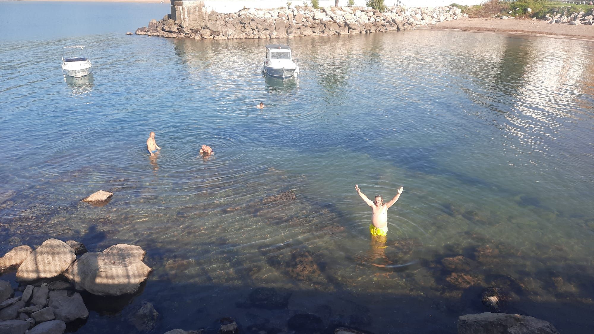 Cide’de Denize Girmek Için İstanbul’dan Geldiler!1