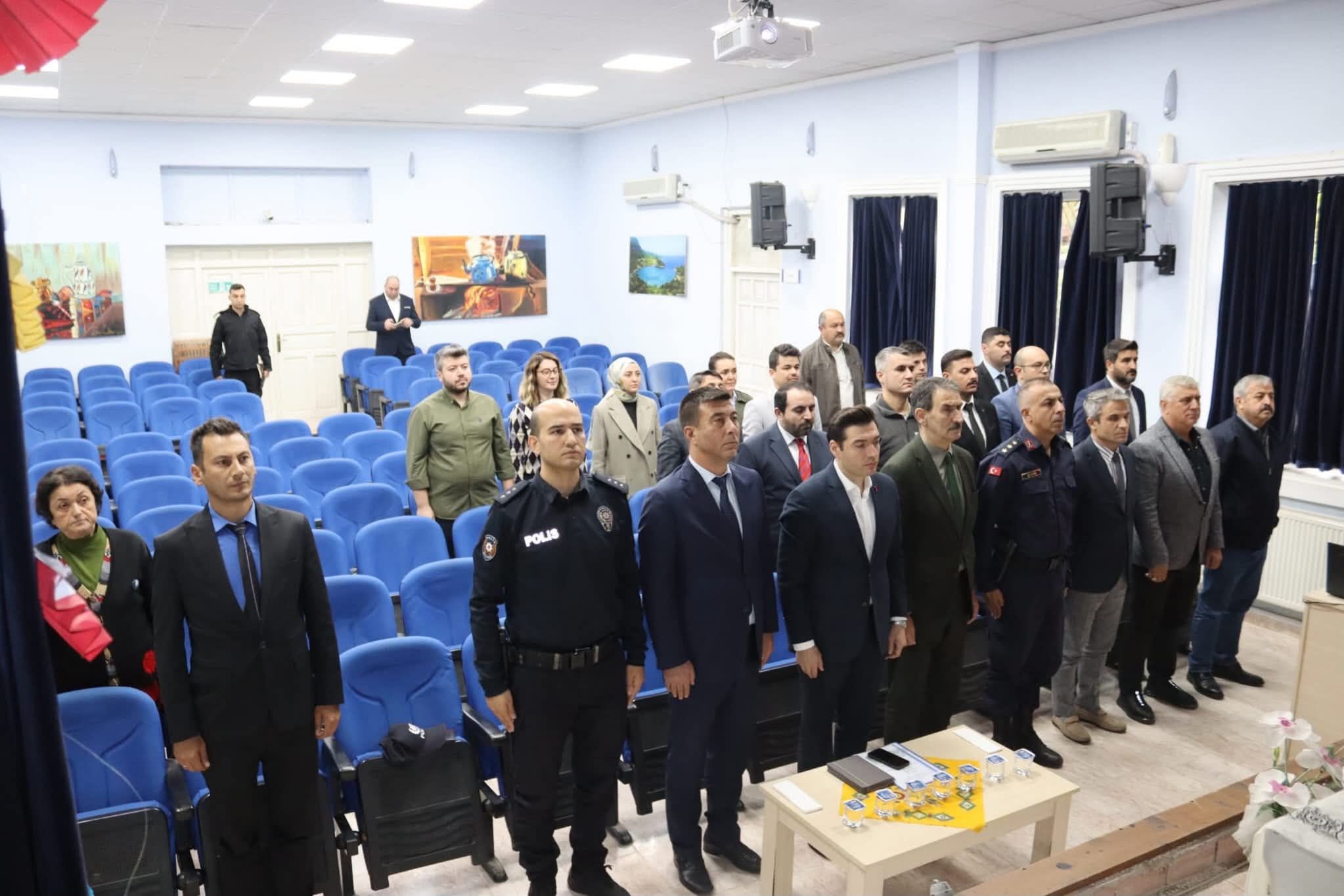 Cide’de Hayat Boyu Öğrenme Toplantısı Yapıldı (1)