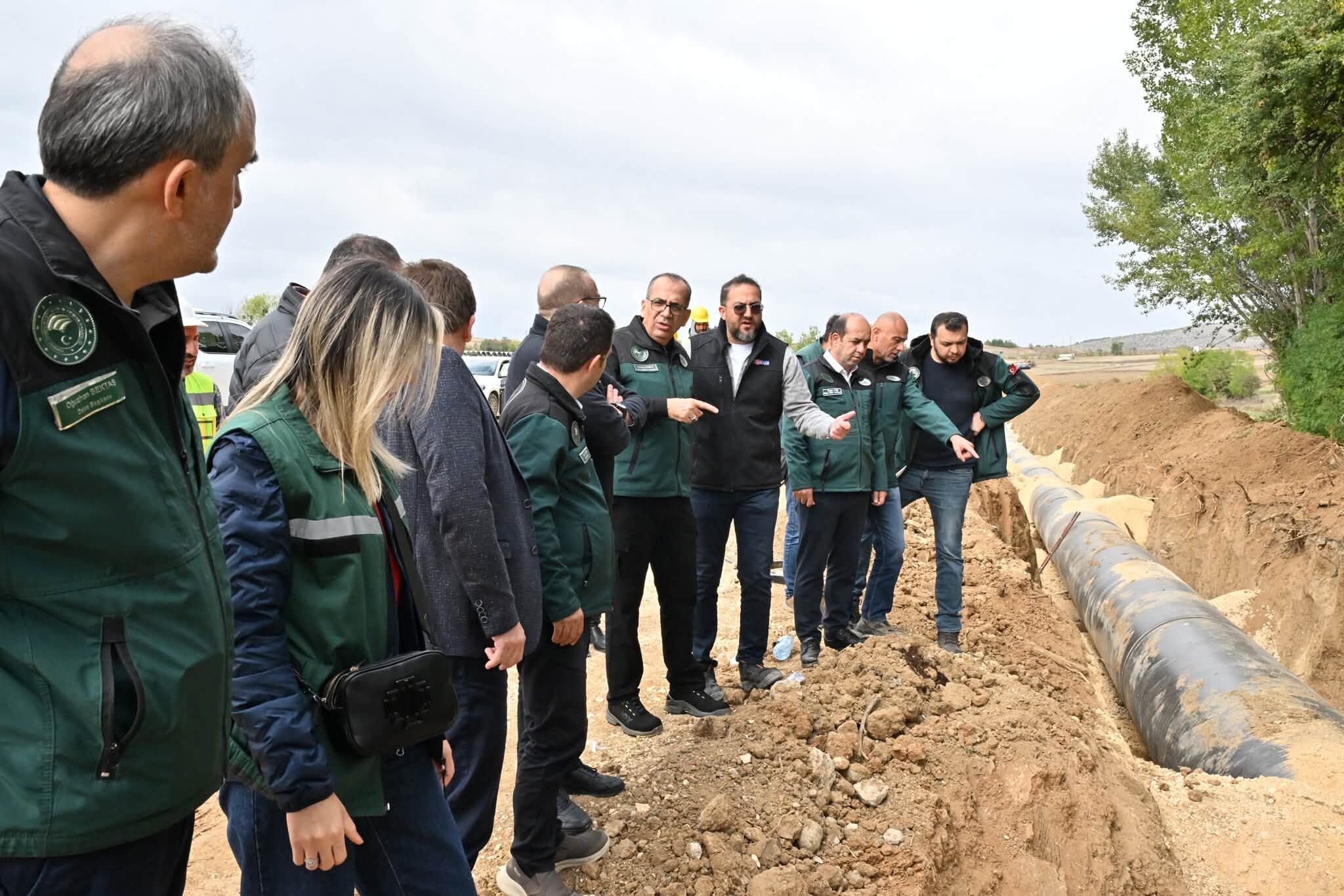 Dsi̇ Heyeti Obrucak Sulaması Için Sahaya Indi2