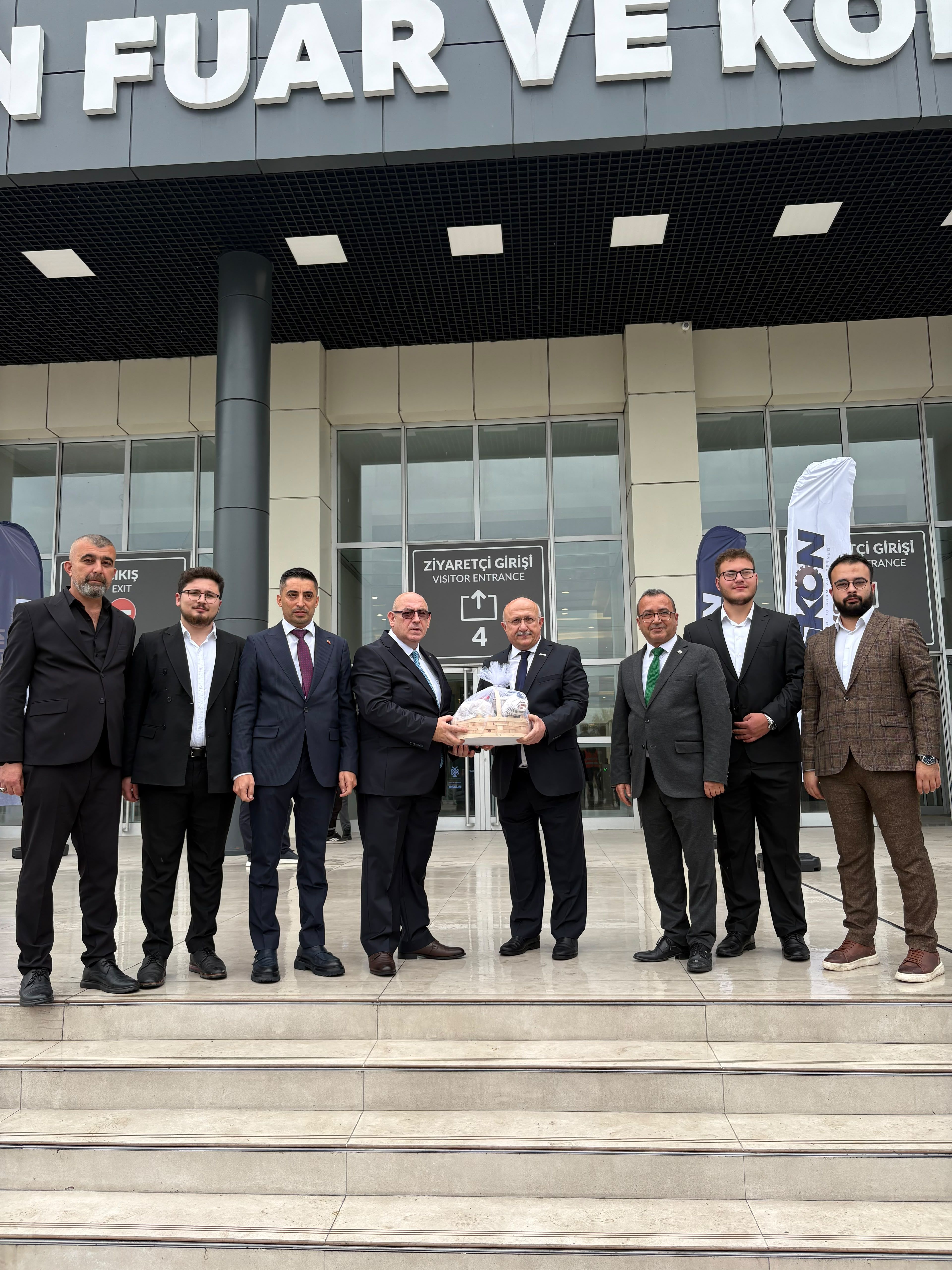 Kastamonu Askon Heyeti Uluslararası Sağlık Zirvesinde1