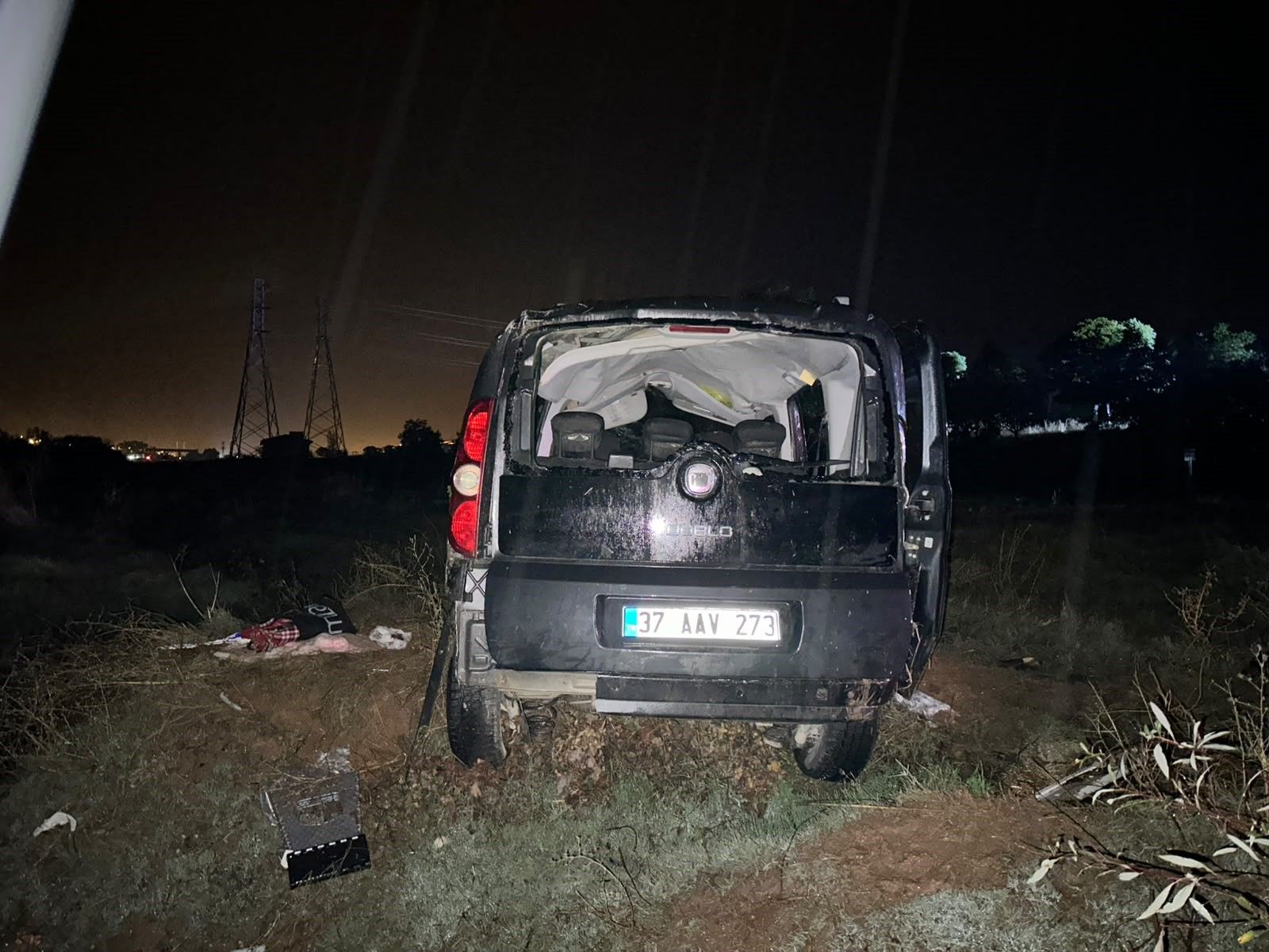 Kastamonu Plakalı Araç Takla Attı 1 Ölü, 4 Yaralı (4)