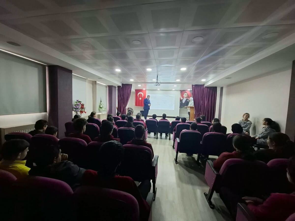 Kastamonu'da Genç Ar Ge Çalışmaları Ilçelere Taşındı (1)
