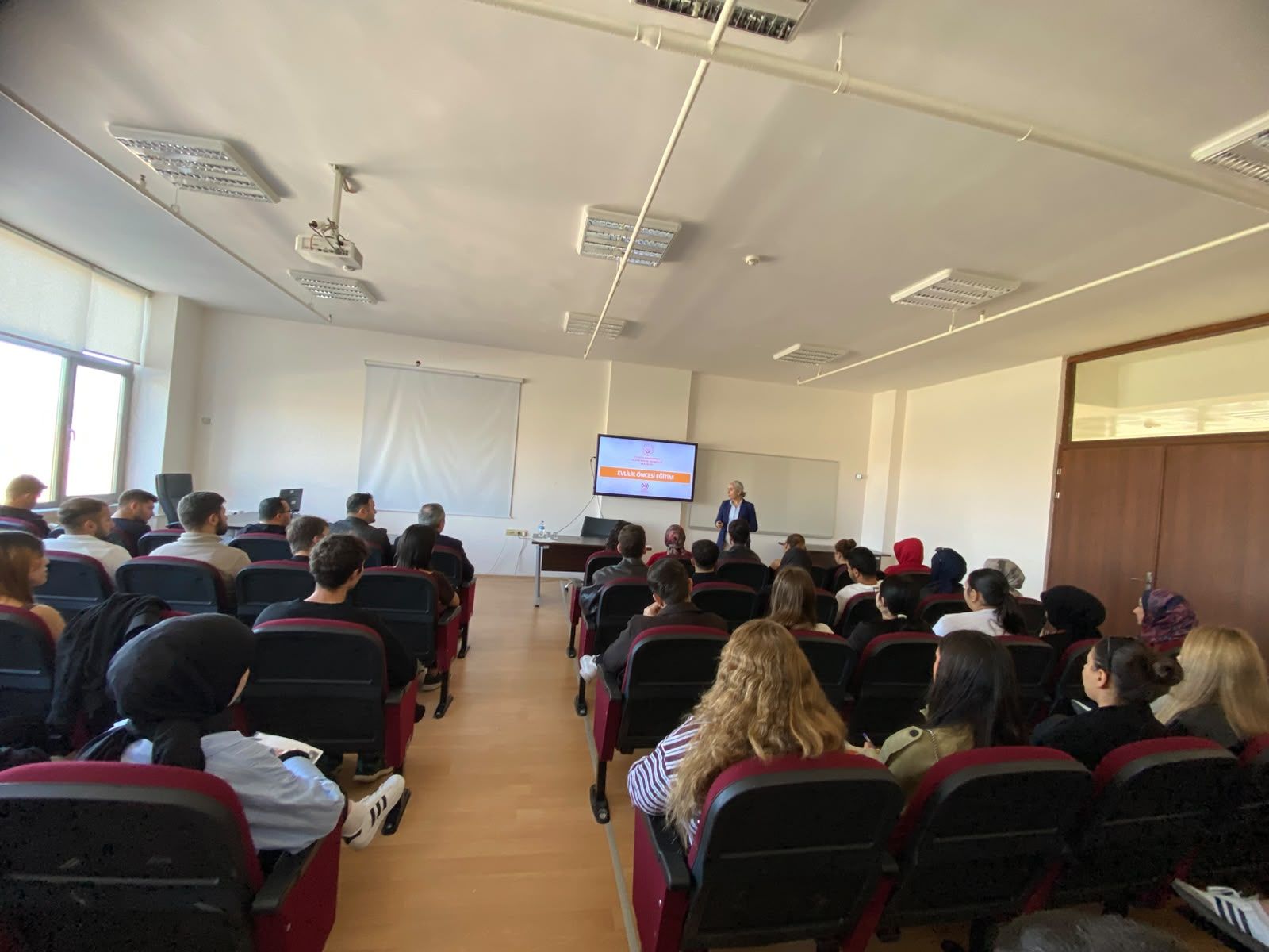 Kastamonu’da Üniversite Öğrencilerine Evlilik Öncesi Eğitim Verildi (1)