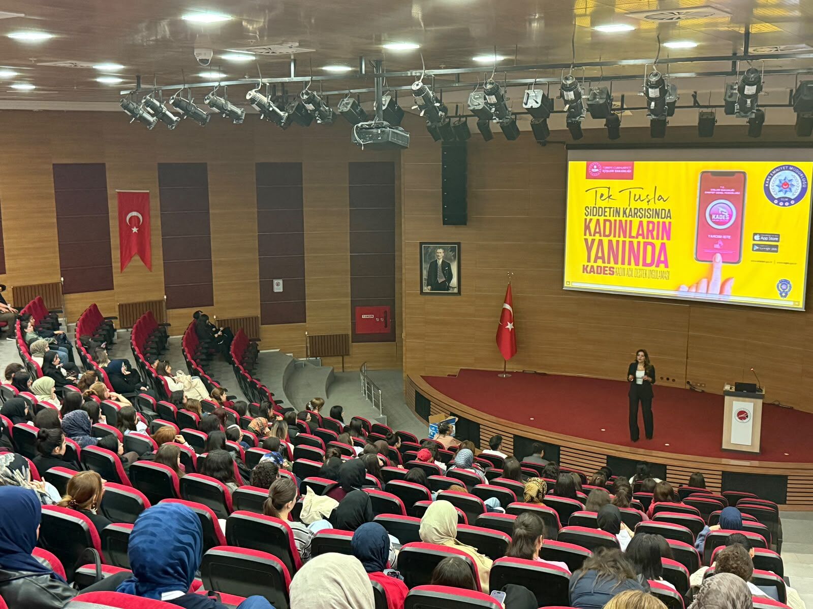 Kastamonu’da Üniversite Öğrencilerine Kades Eğitimi