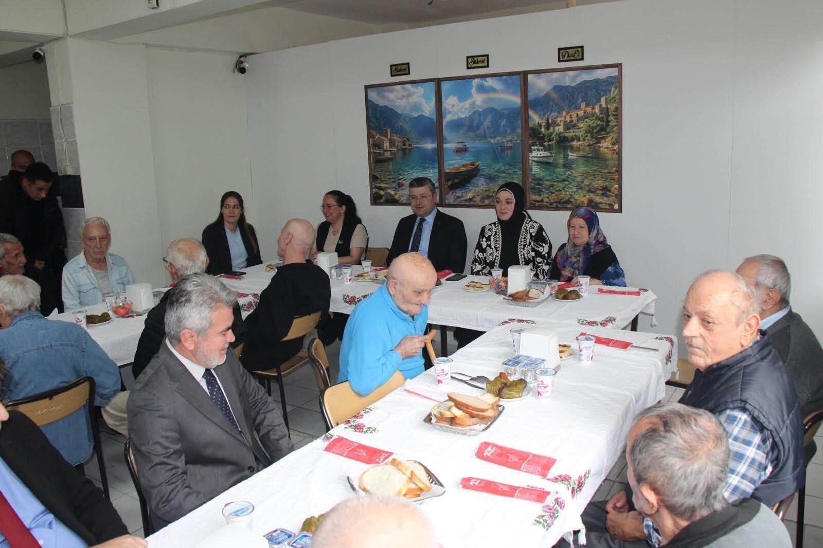 Kaymakam Uçar İnebolu'da Ulu Çınarlarla Buluştu (2)