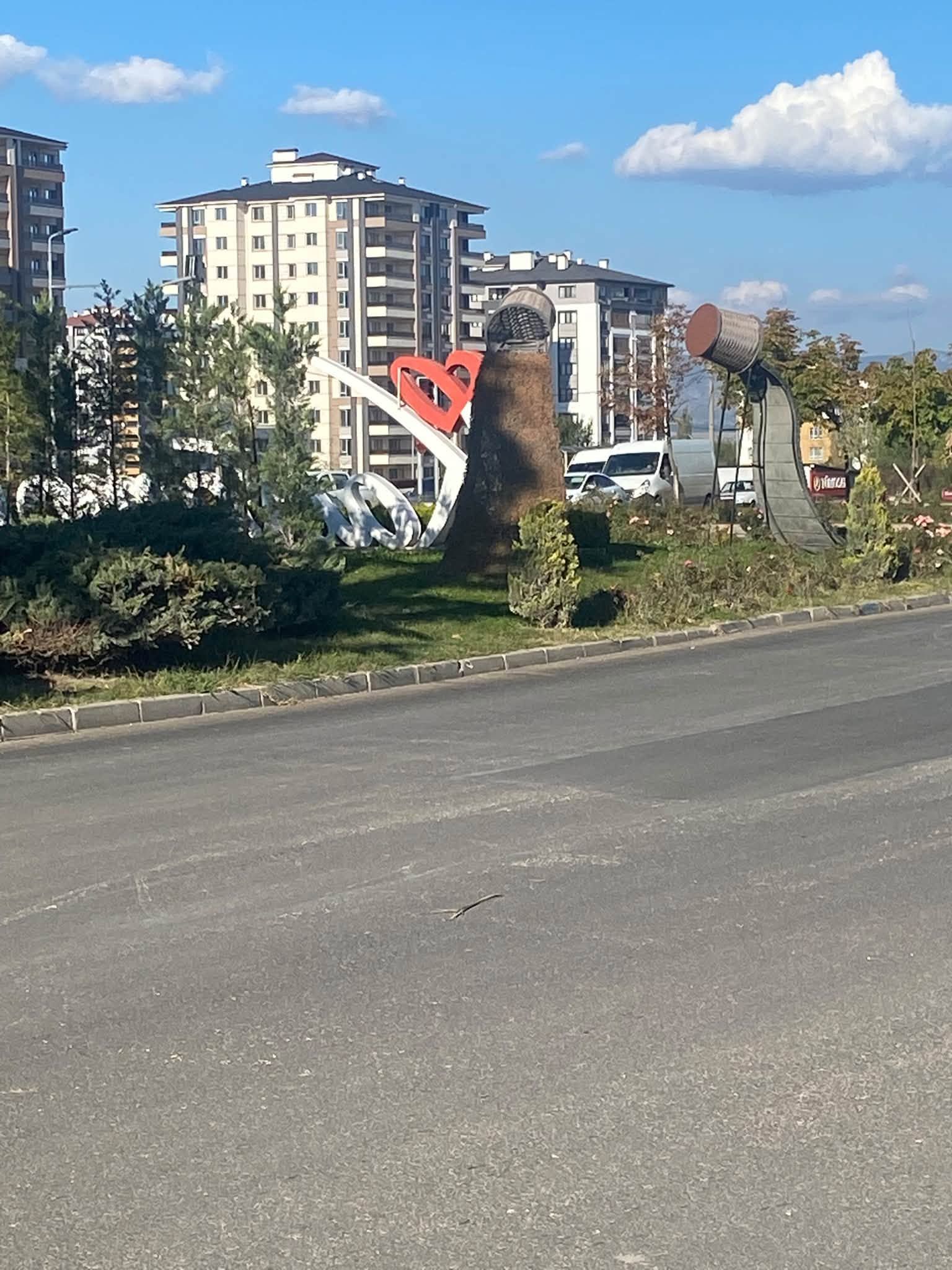 Onur Tan’dan Yol Çalışmalarına Sert Eleştiri1