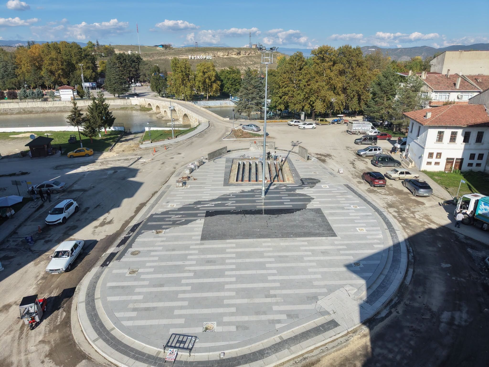 Taşköprü Köprübaşı Meydanı’nda Sona Yaklaşılıyor (2)