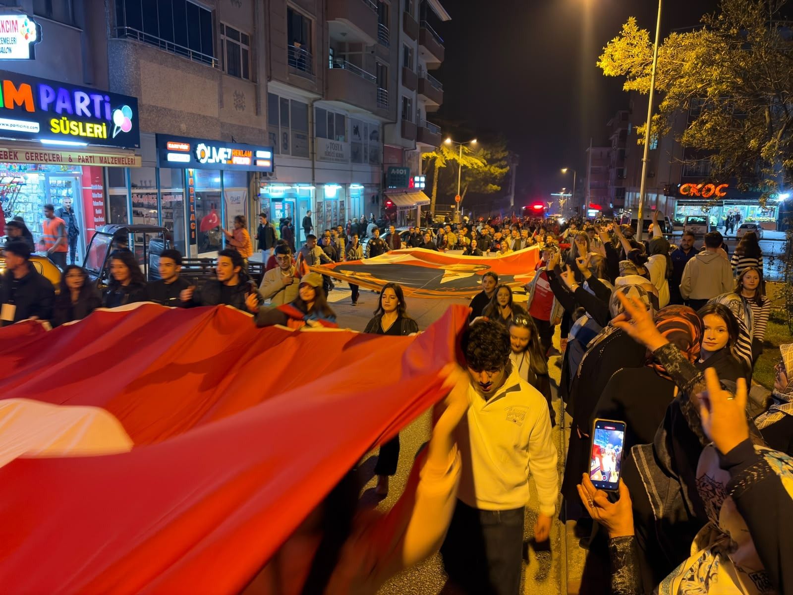 Tosya'da Cumhuriyet Coşkusu Sokaklara Taştı (3)