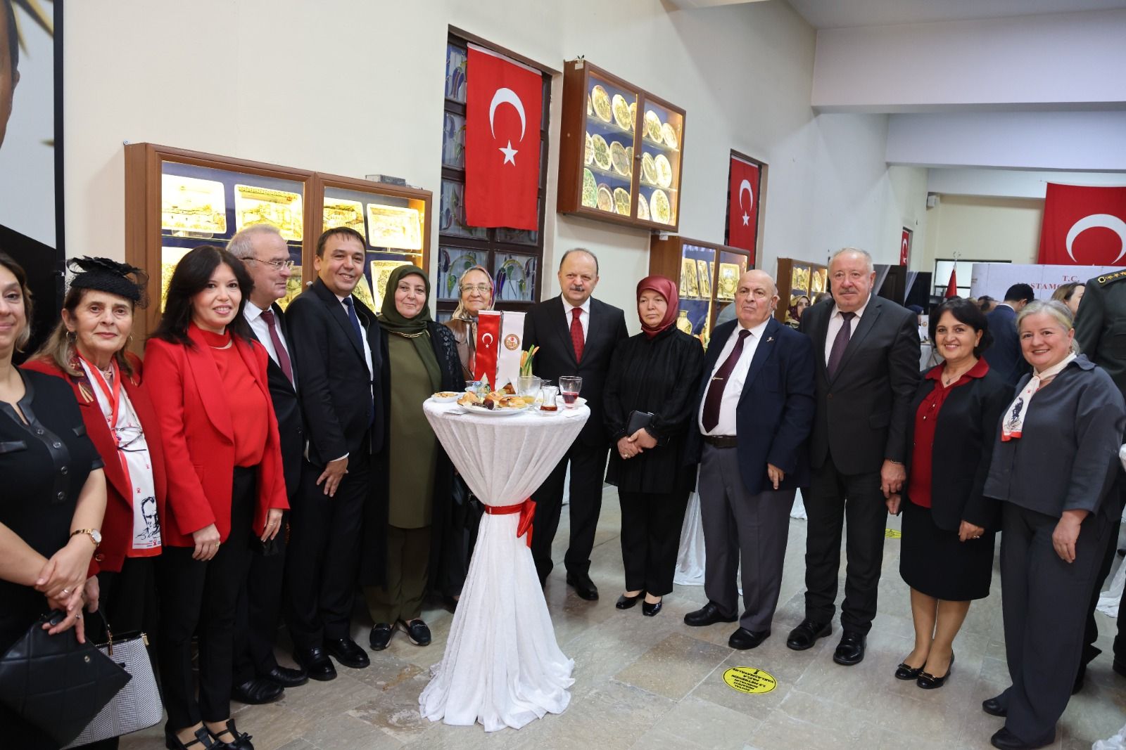 Vali Meftun Dallı'dan Cumhuriyet Bayramı'nda Birlik Mesajı (2)-1