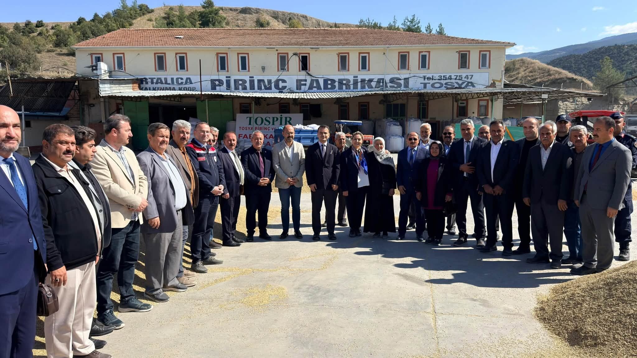 Vekil Ekmekci, Tosya’da Çeltik Hasadını Yerinde Takip Etti (3)