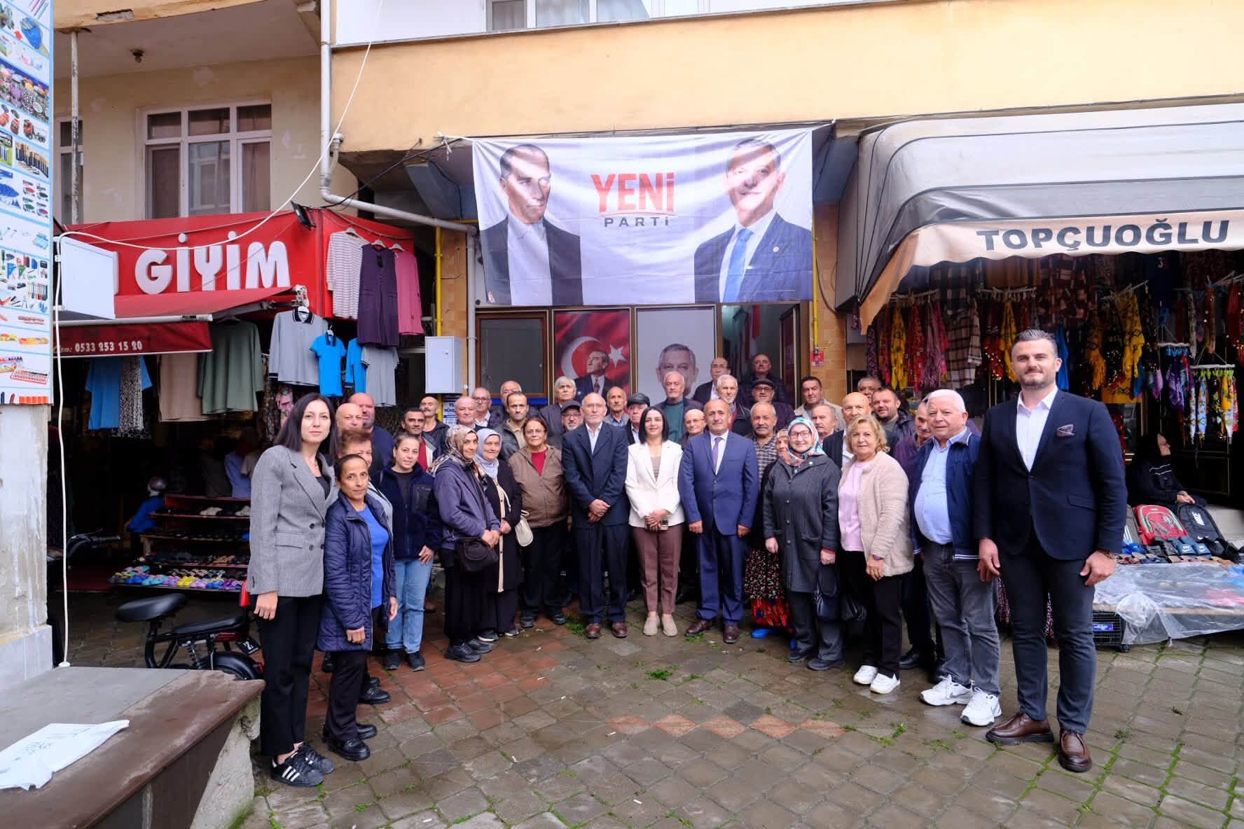 Yeni Parti Senpazarda Baskanini Secti (2)